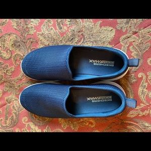 Skechers Go Walk size 8